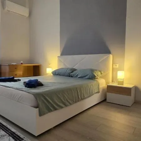 公寓 Charming Terrace 地拉那