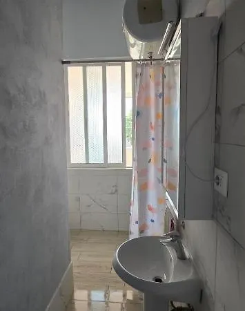 Charming Terrace * 地拉那