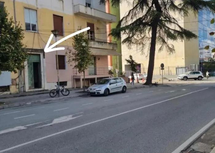 公寓 Charming Terrace 地拉那